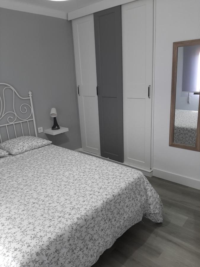 Versalles1 Appartamento Avilés Esterno foto