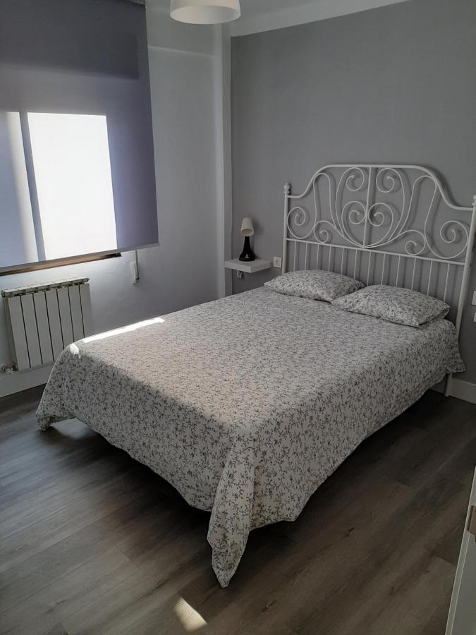 Versalles1 Appartamento Avilés Esterno foto